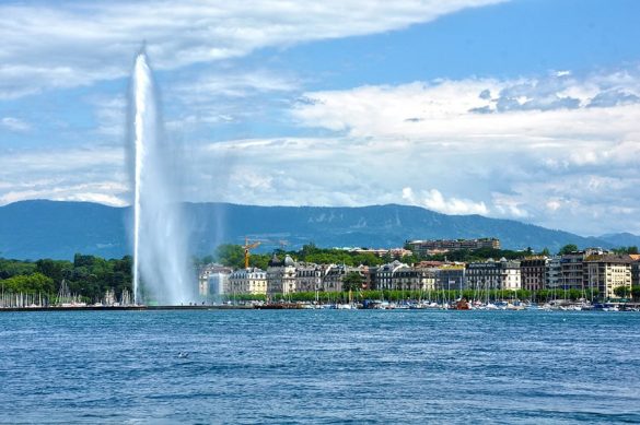 vodomet Jet d'Eau sredi jezera