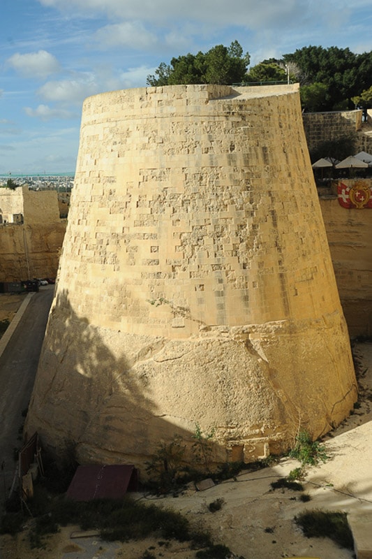 utrdbeni stolp mesta Valletta