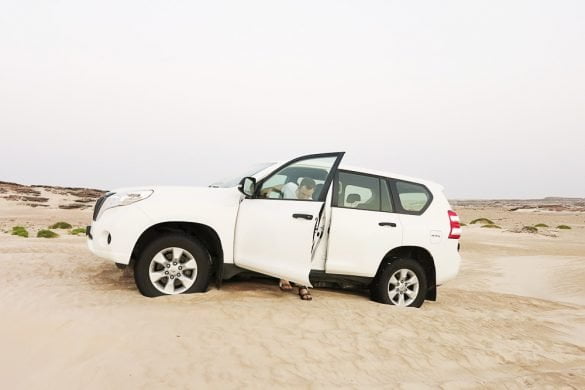 bela puscava oman 10 Terensko vozilo na sipini, Oman