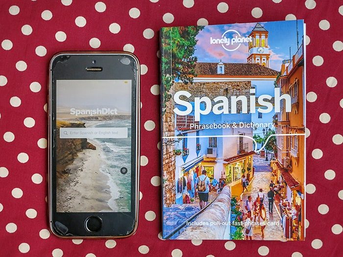 Spanish phrase book in spanishDict aplikacija