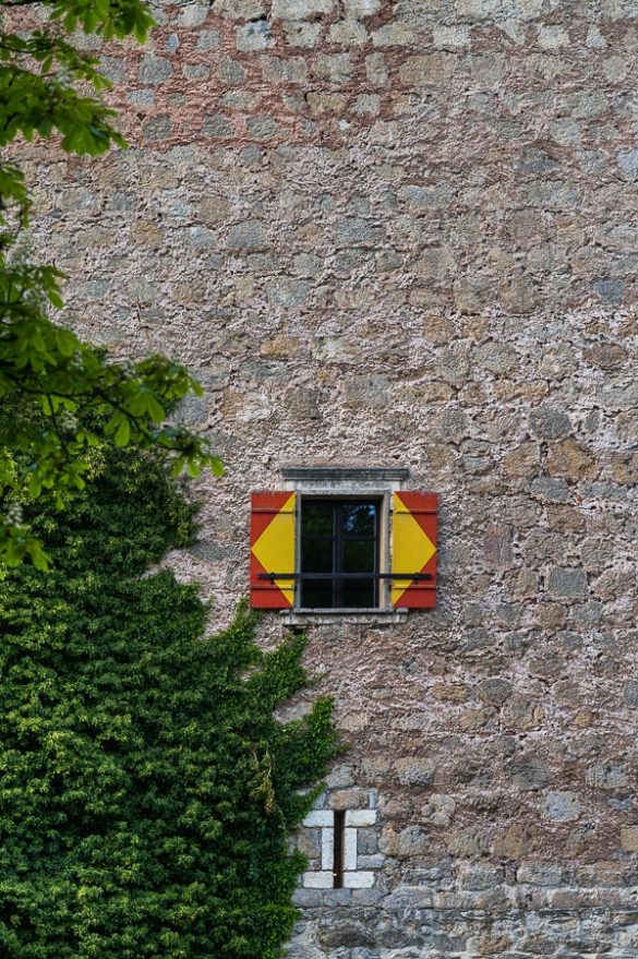 sredjneveško grajsko okno