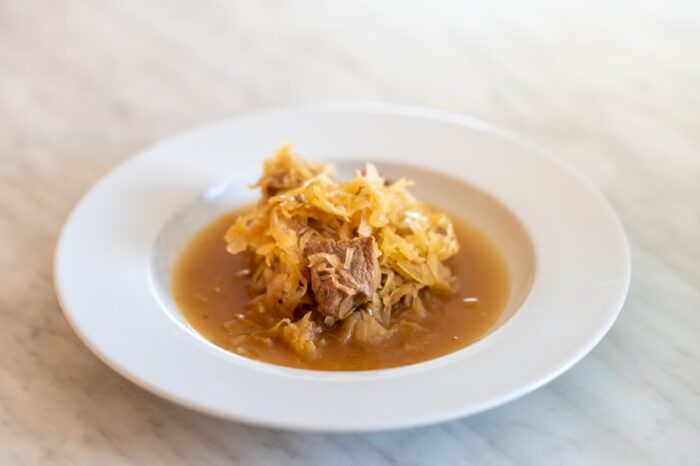 Kapustnica - juha iz kislega zelja in svinjskega mesa