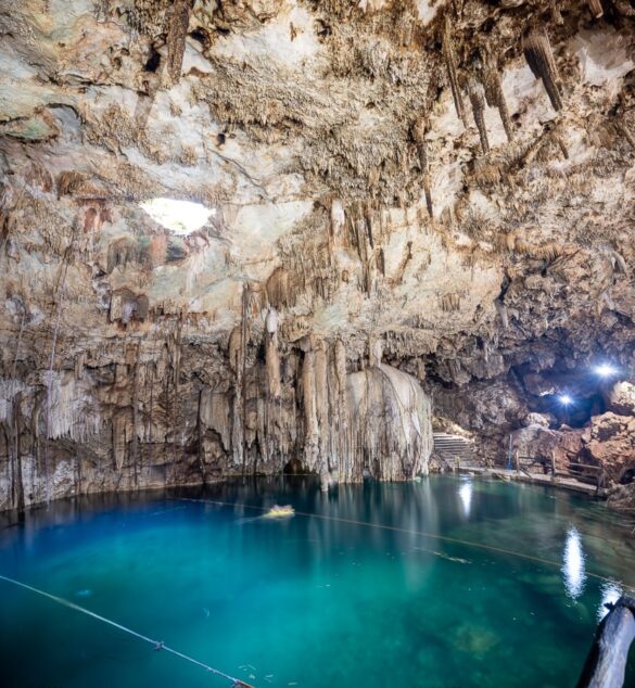 cenote - podzemna kraška jama, ena top znamenitosti Mehike