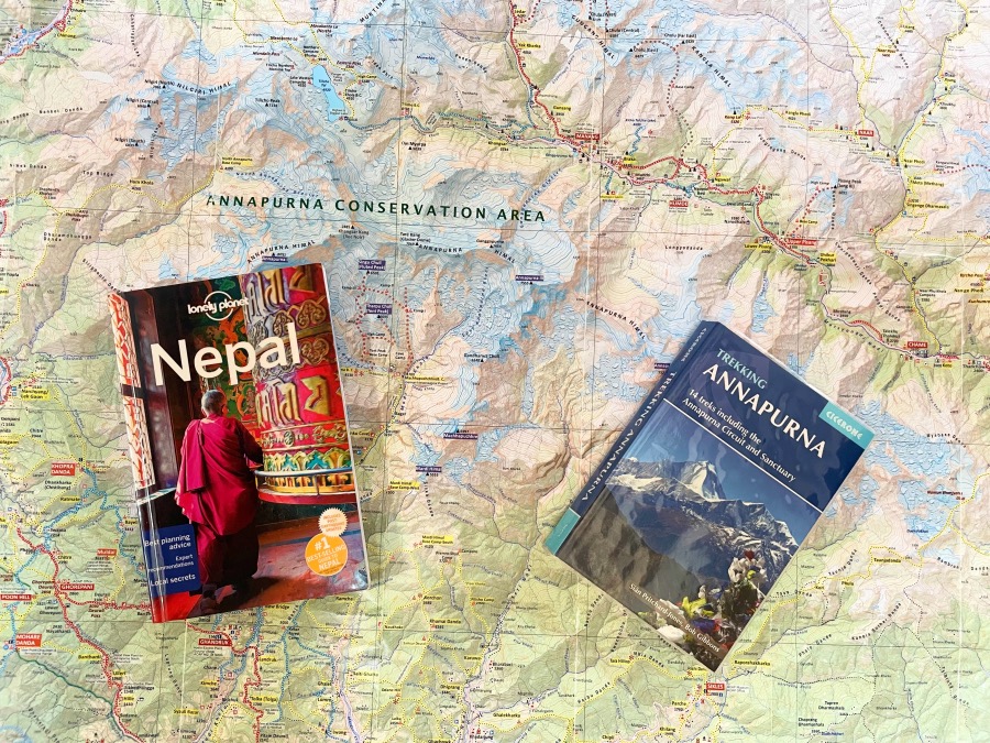 Priprave na treking v Nepalu: zemljevid, vodnik za treking, Lonely Planet Nepal