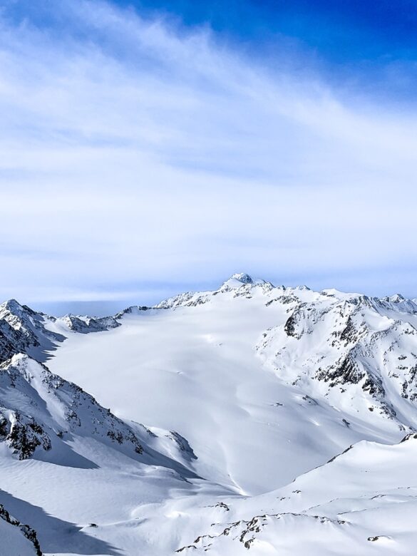 Dolina Ötztal - zasnežene gore, avstrijske Alpe