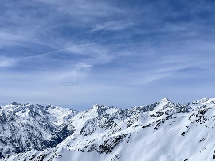 Zasnežene avstrijske alpe
