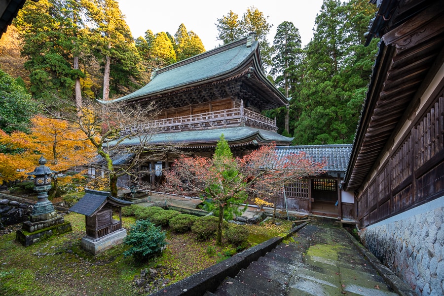 Tempelj Najlepši budistični tempelj na Japonskem: tempelj Eiheiji - Lahkih nog ...