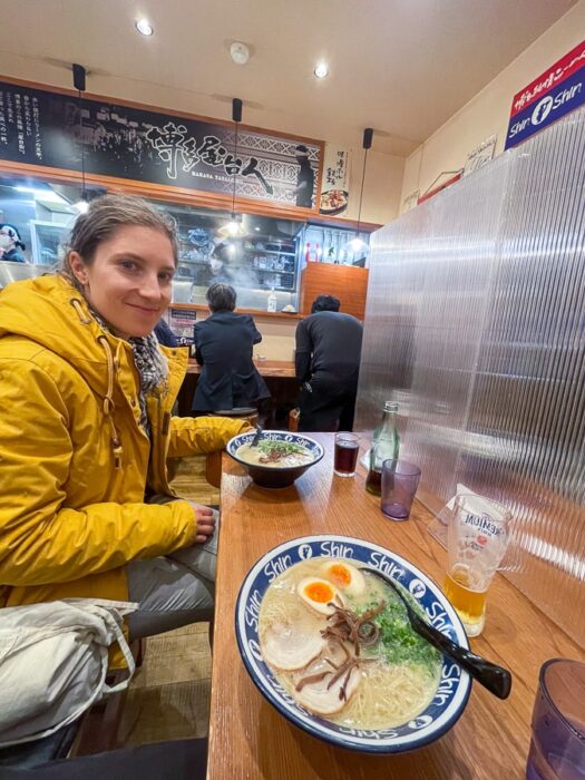 japonski ramen na mizi