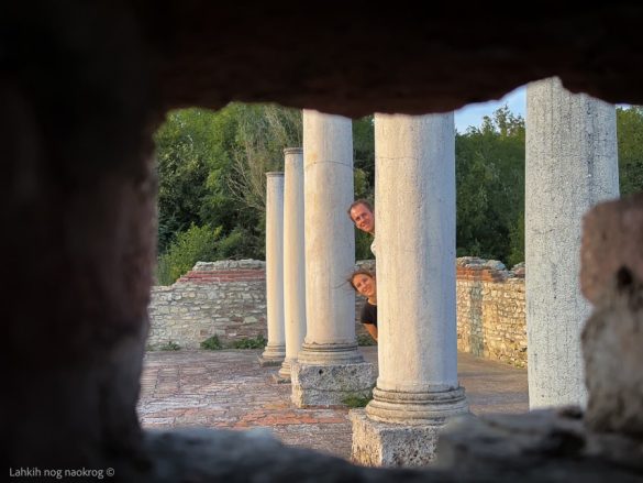 srbija copyright © Lahkih nog naokrog ®-11